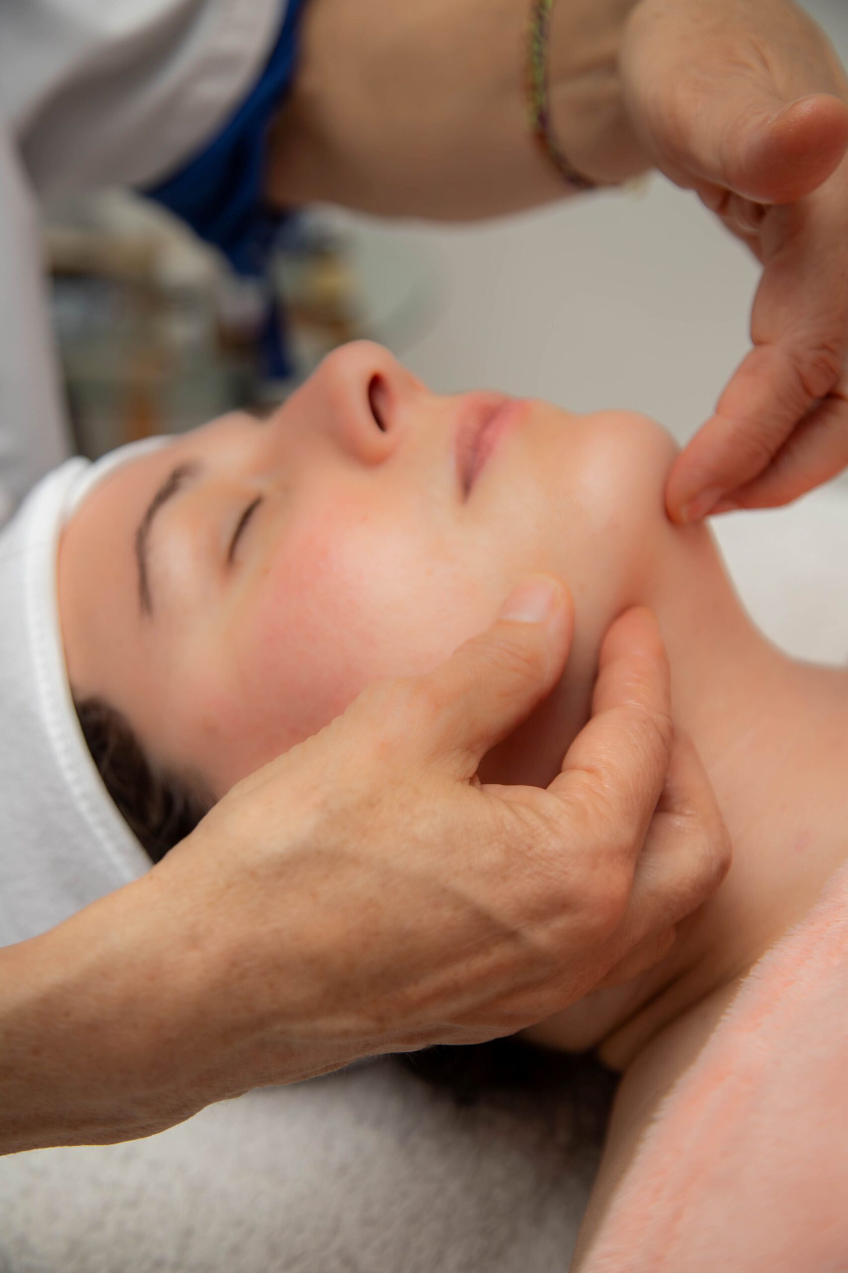 Séance massage kobido lifting anti-âge naturel - relaxation à Marseille